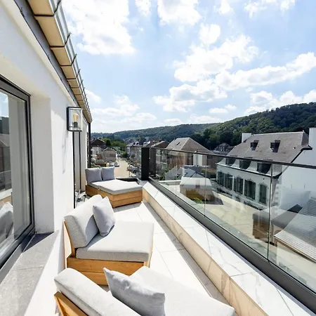 The Edgewater - Riverside 公寓 *