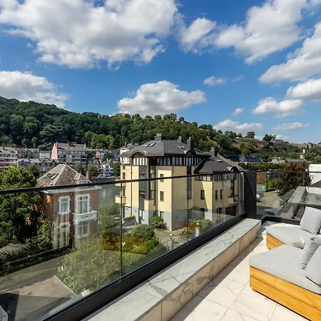 The Edgewater - Riverside 公寓