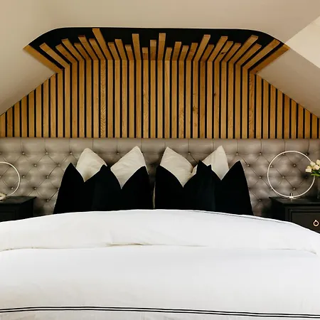 The Edgewater - Riverside