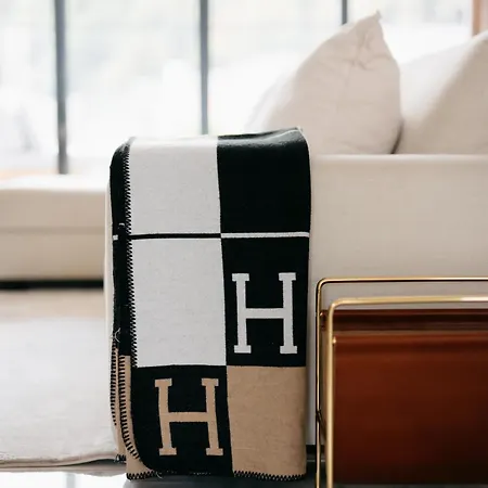 The Edgewater - Riverside *